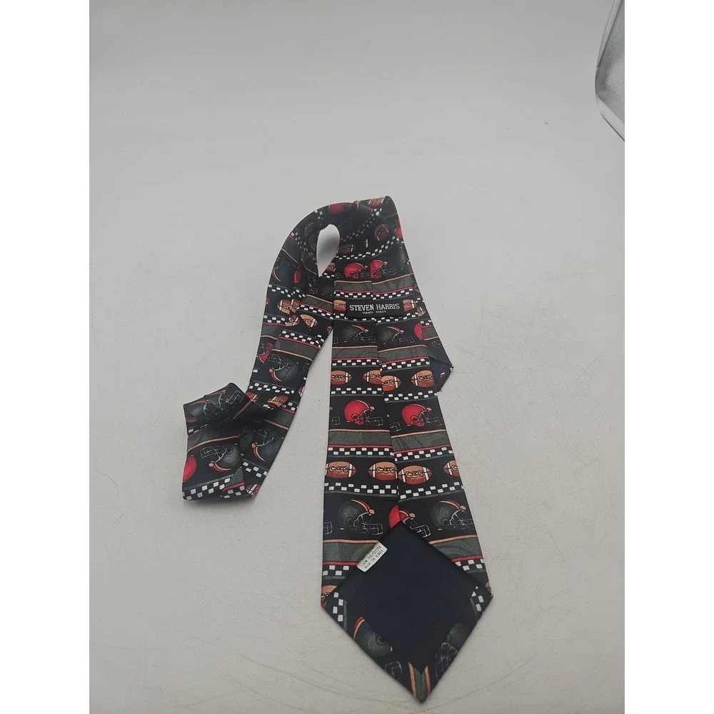 Steven Harris Hand Made Football Theme Tie Polyester Preowend